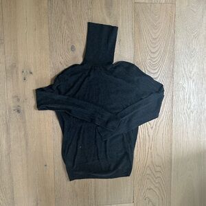 Zara Dark Grey Fitted Turtleneck Sweater (Size Medium)